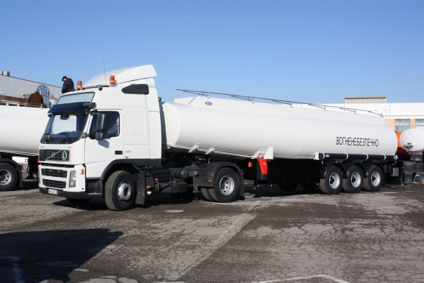 Бензовоз-паливозаправник Indox