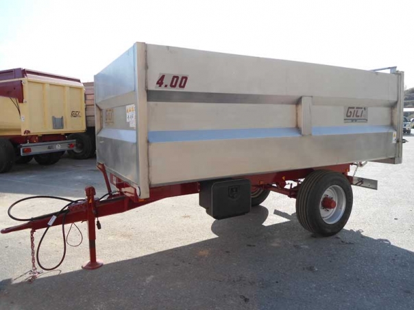 Single axle trailer with stainless steel Gili