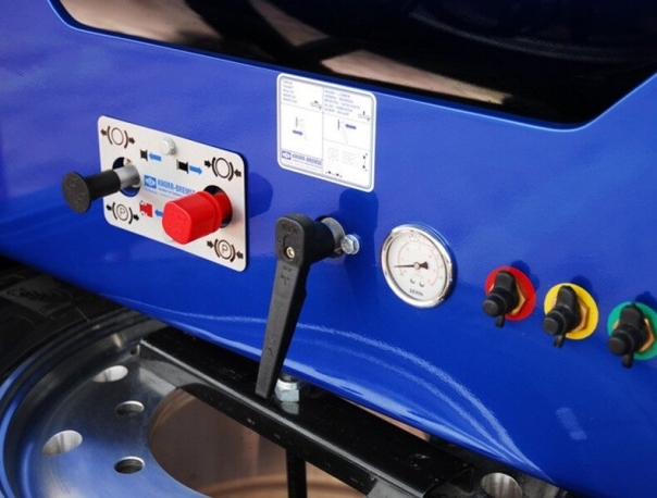 Бензовоз напівпричіп Serin