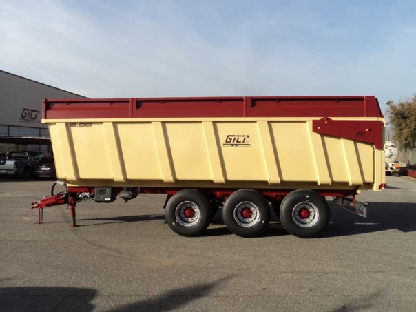 Three-axle boat-type trailer Gili