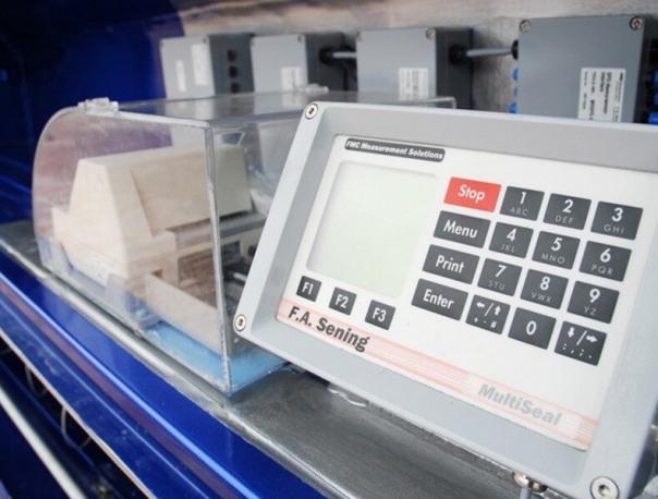 Бензовоз напівпричіп Serin