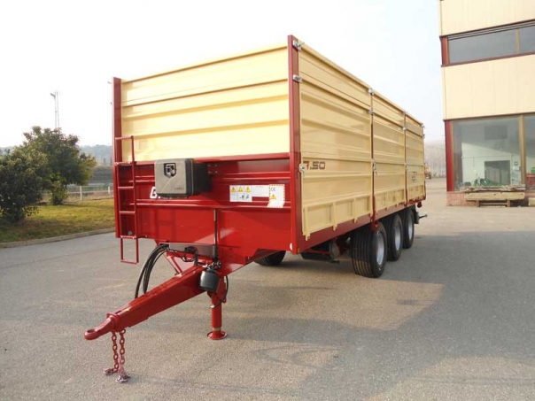 Three-axle trailer Gili