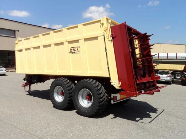 Two-axle spreader Gili