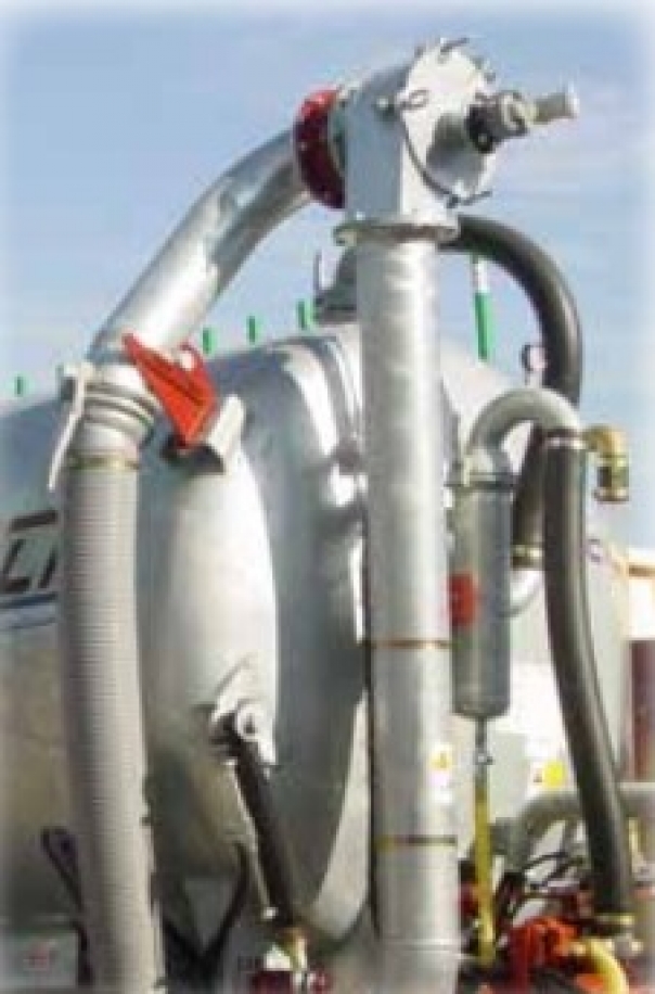 3-axle semi-trailer for liquid fertiliser Gili