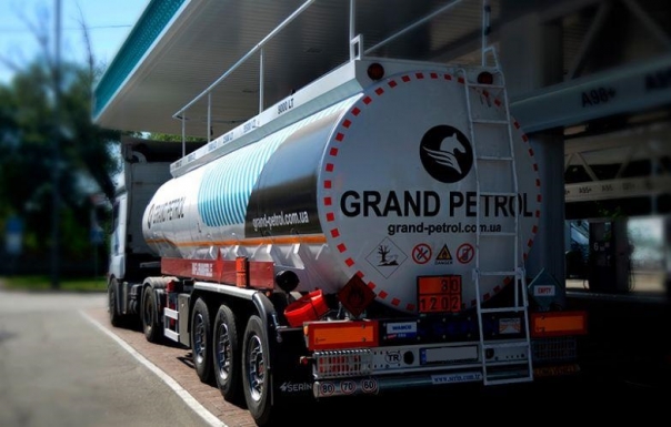 Бензовоз напівпричіп Serin