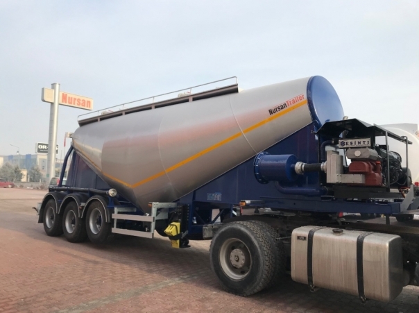 Cement truck Nursan vacuum
