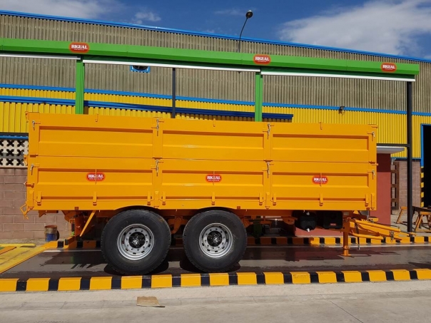 Сільськогосподарський причіп універсальний Rigual