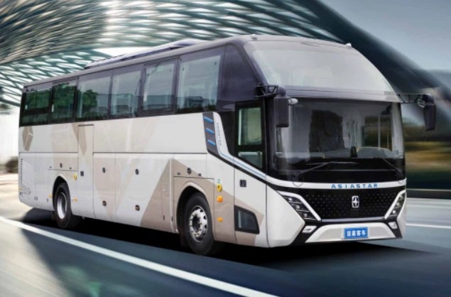 Еденді футболкамен іш киімсіз жуу