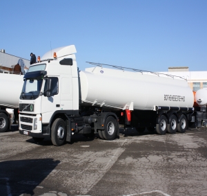 Бензовоз-паливозаправник Indox