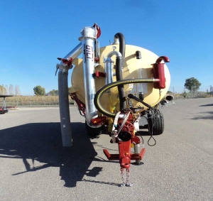 Two-axle tank trailer for liquid fertilizers Gili