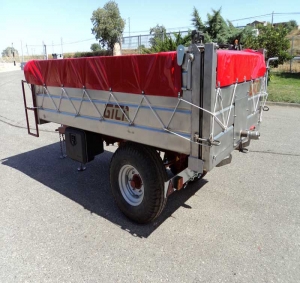 Single axle trailer with stainless steel Gili