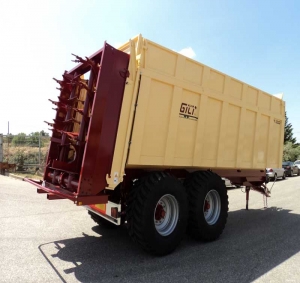 Two-axle spreader Gili