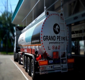 Бензовоз напівпричіп Serin