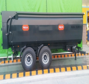 Agricultural trailer boat type Rigual.