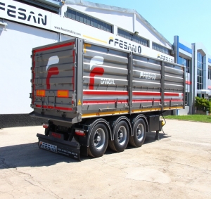 Universal tipper Dangal Fesan