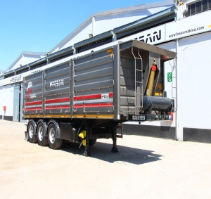 Universal tipper Dangal Fesan