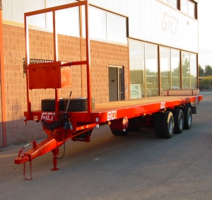 Прицеп-платформа трехосный Gili